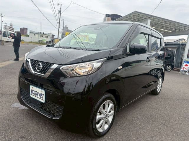 NISSAN