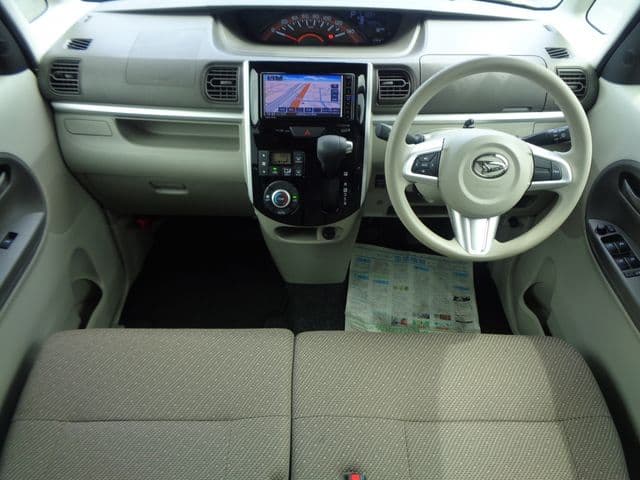 Car thumbnail 3