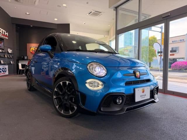 Car image 1