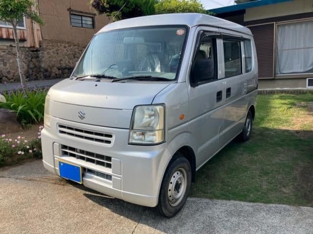 SUZUKI