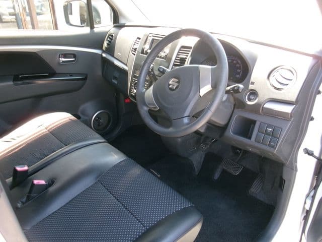 Car thumbnail 4