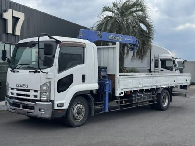 ISUZU