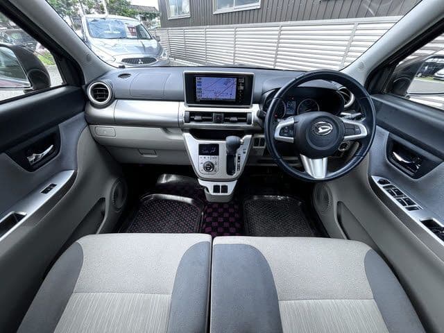 Car thumbnail 2