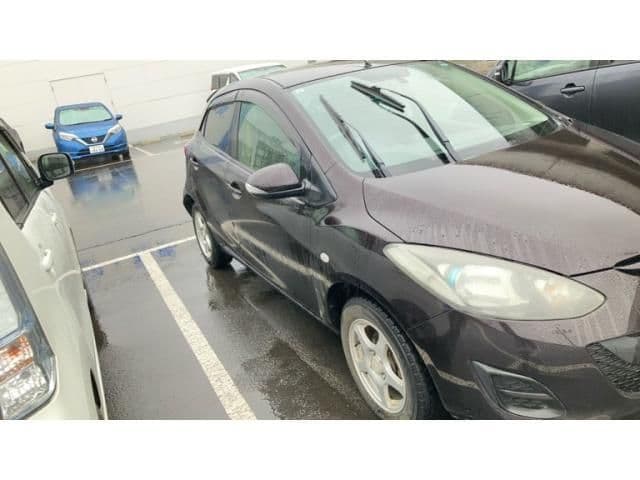 Car thumbnail 4