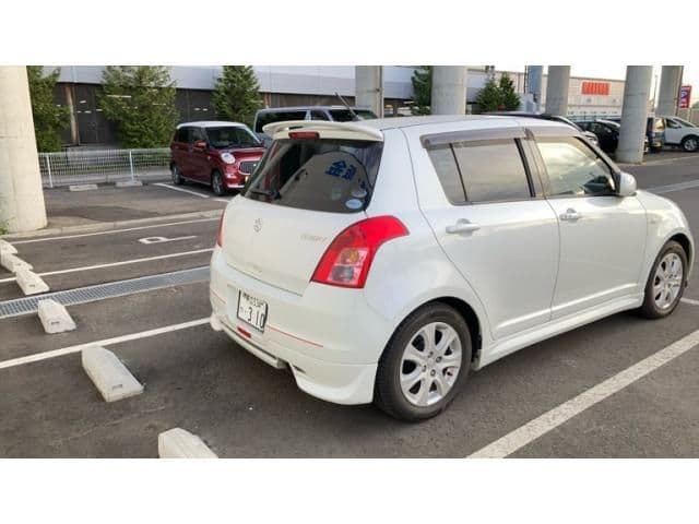 Car thumbnail 2
