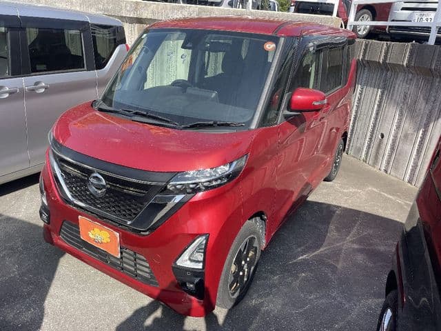 NISSAN