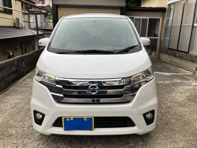 NISSAN
