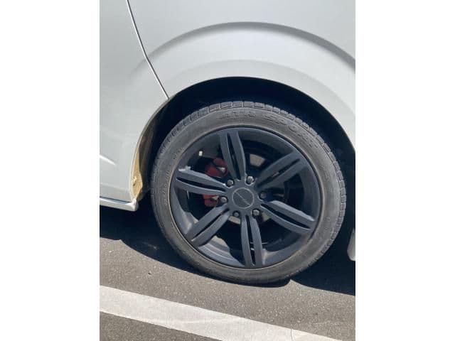 Car thumbnail 3