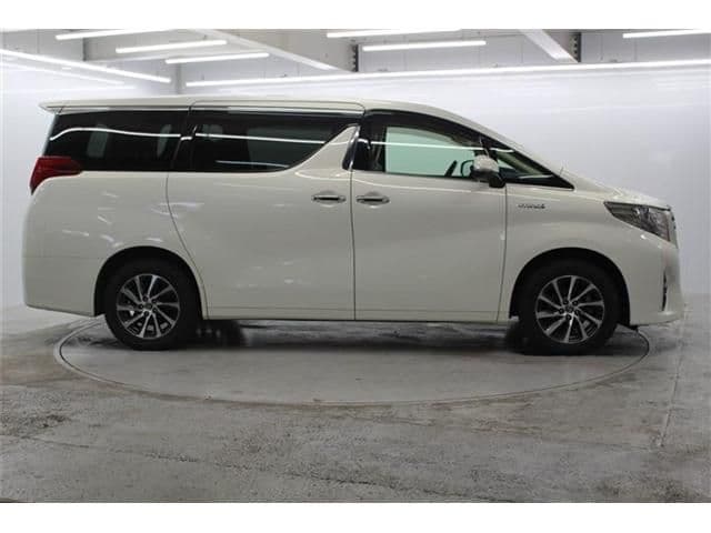 Car thumbnail 4