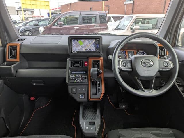 Car thumbnail 3