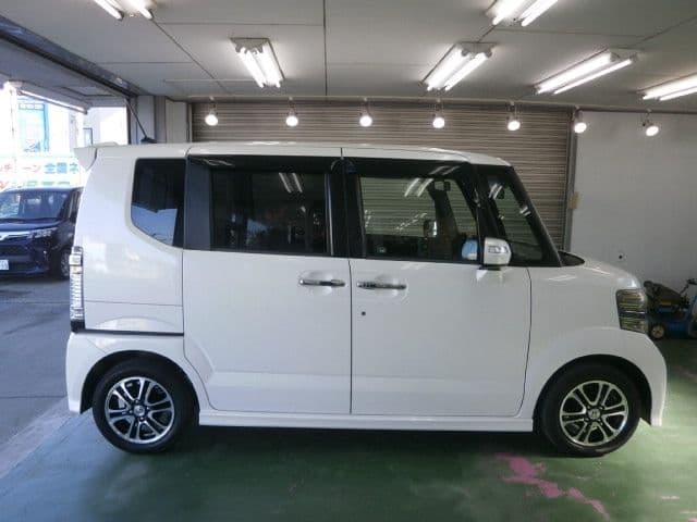 Car thumbnail 4