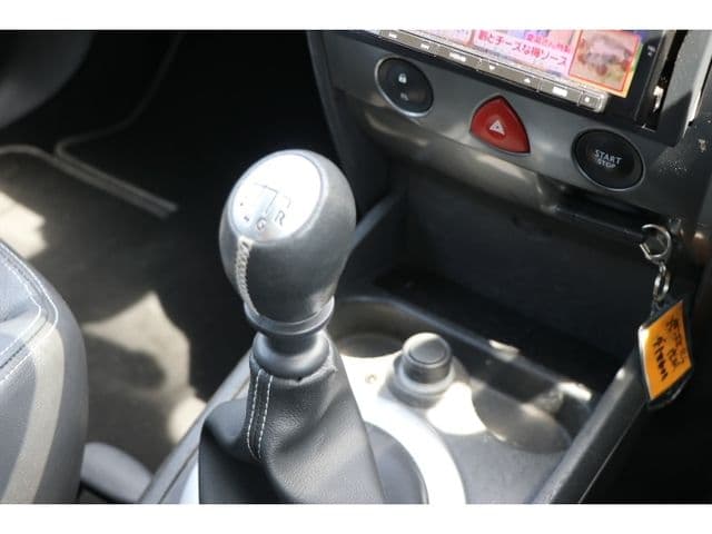 Car thumbnail 4
