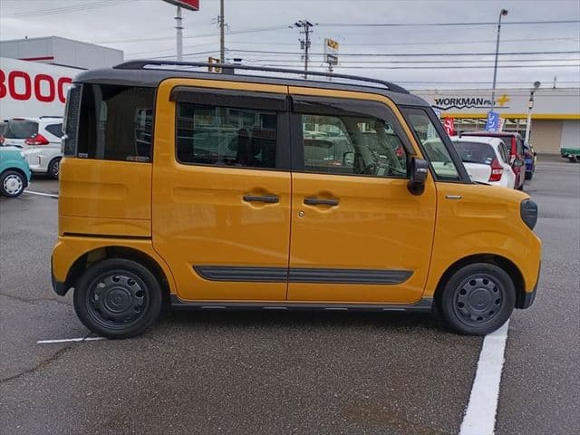 Car thumbnail 4