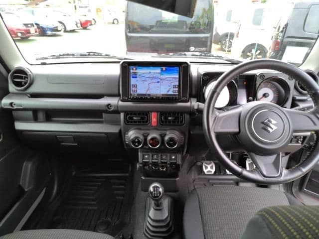 Car thumbnail 3