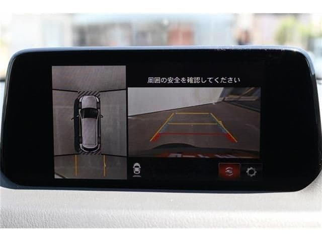 Car thumbnail 3