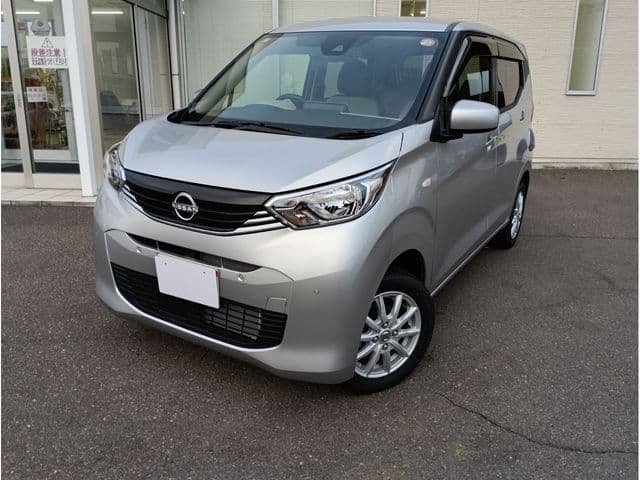 NISSAN