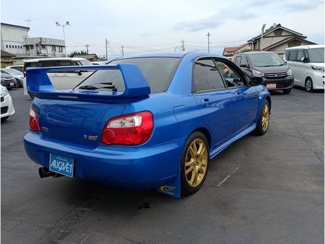 Car thumbnail 4
