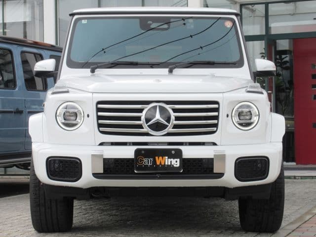 Car thumbnail 3