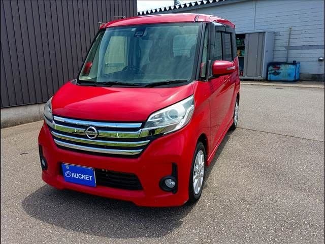 NISSAN