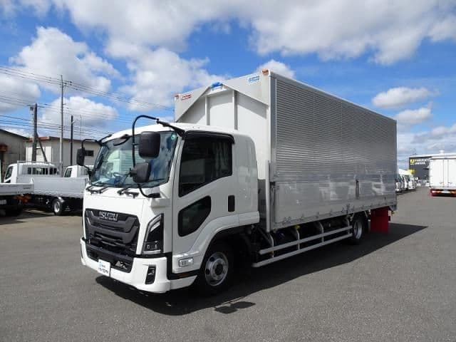 ISUZU