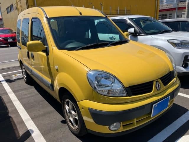 RENAULT