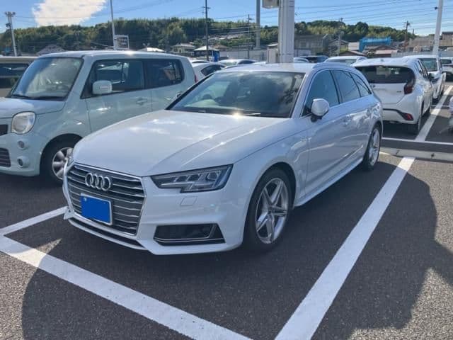 Car image 1