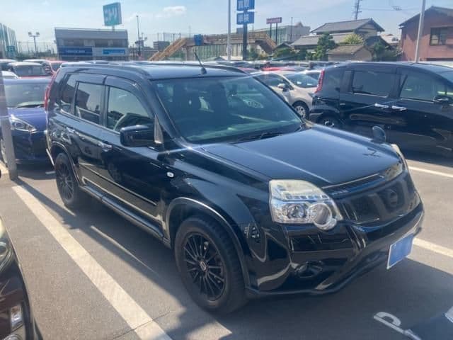 NISSAN
