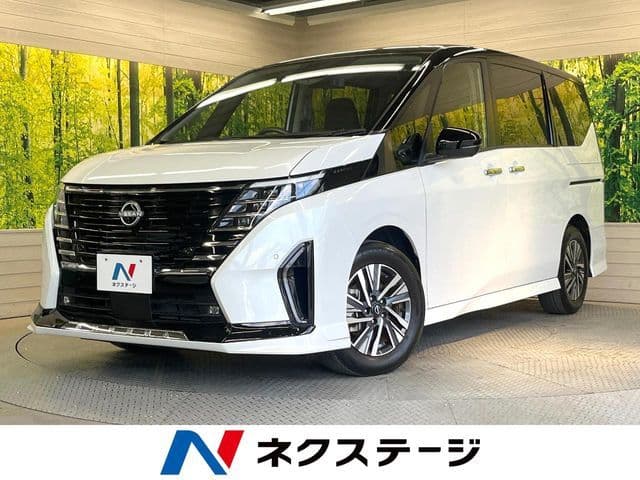NISSAN