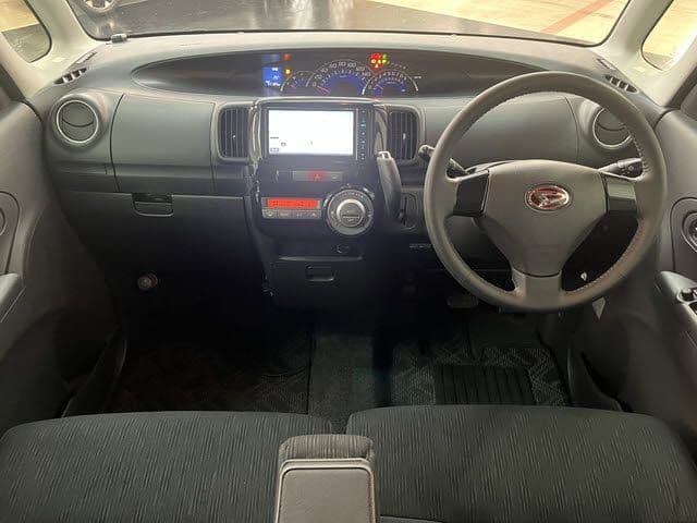 Car thumbnail 2