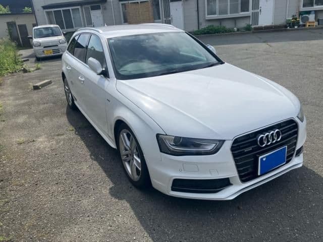 AUDI