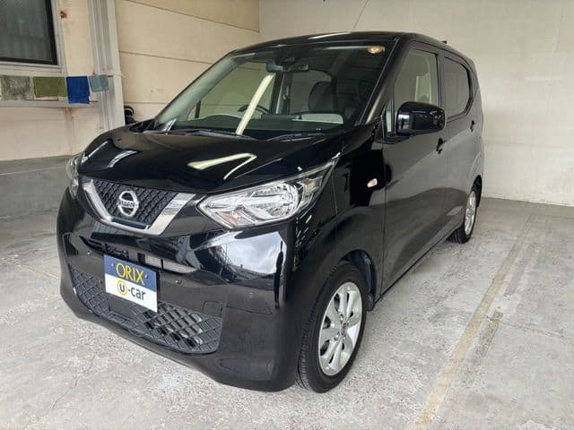 NISSAN