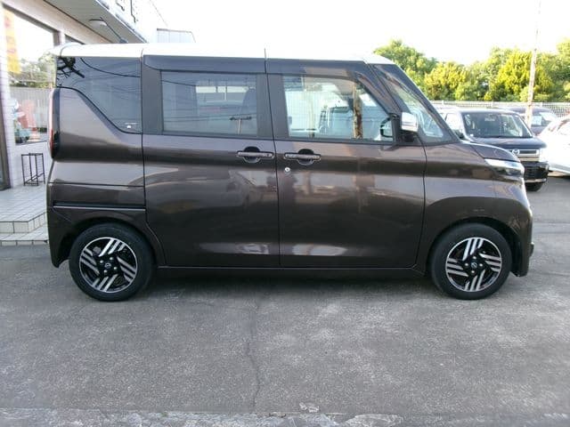 Car thumbnail 4