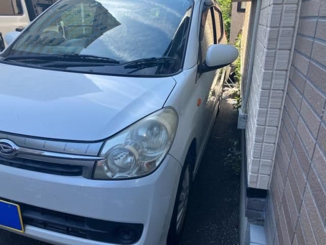 Car thumbnail 3