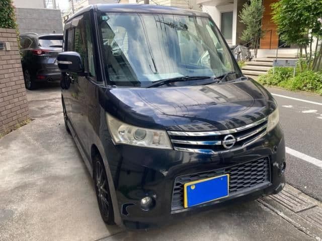 NISSAN