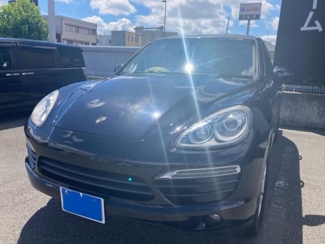 PORSCHE