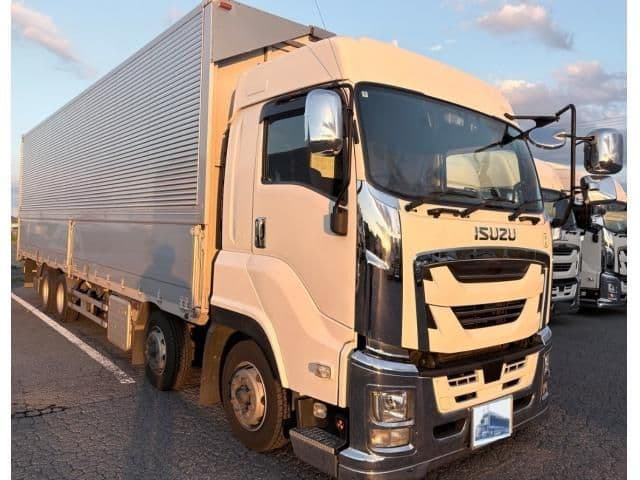 ISUZU