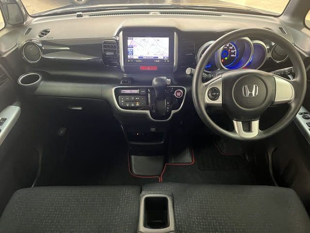 Car thumbnail 2