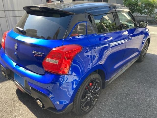 Car thumbnail 3