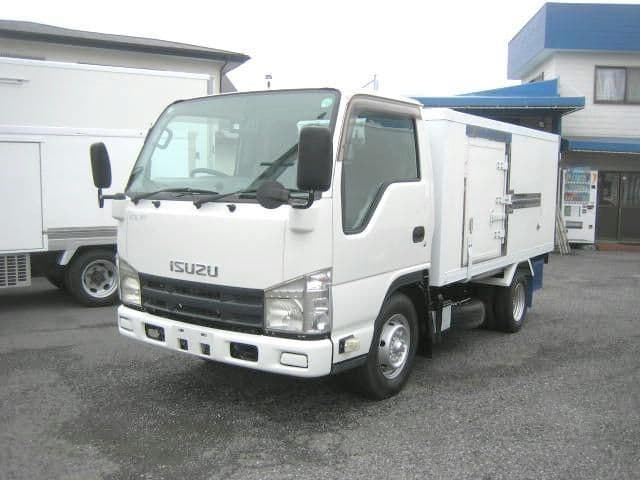ISUZU