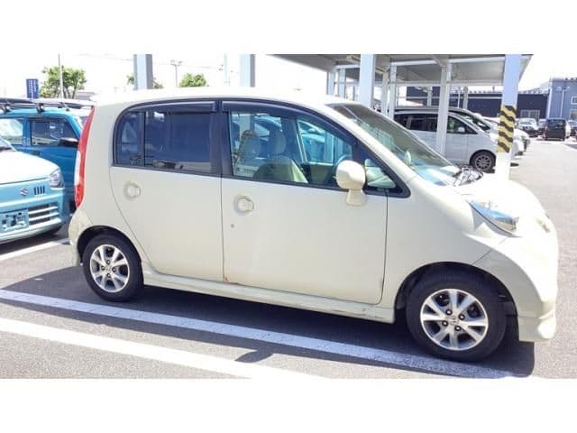 Car thumbnail 3