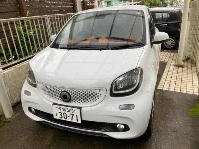Car thumbnail 2