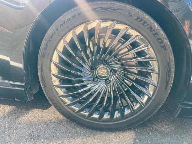Car thumbnail 4