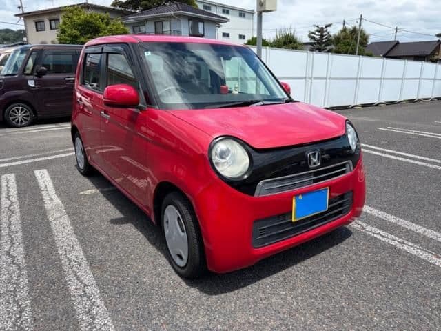 Car thumbnail 3