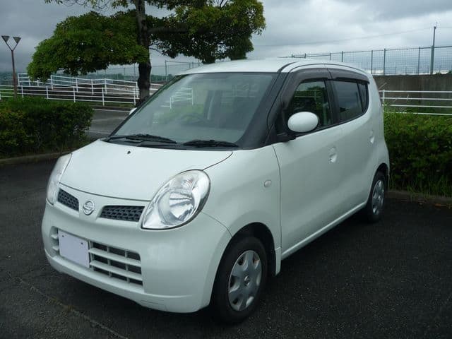 NISSAN