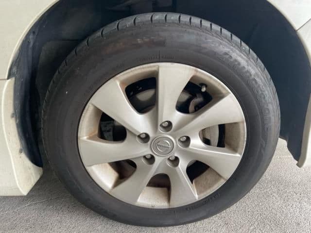 Car thumbnail 4