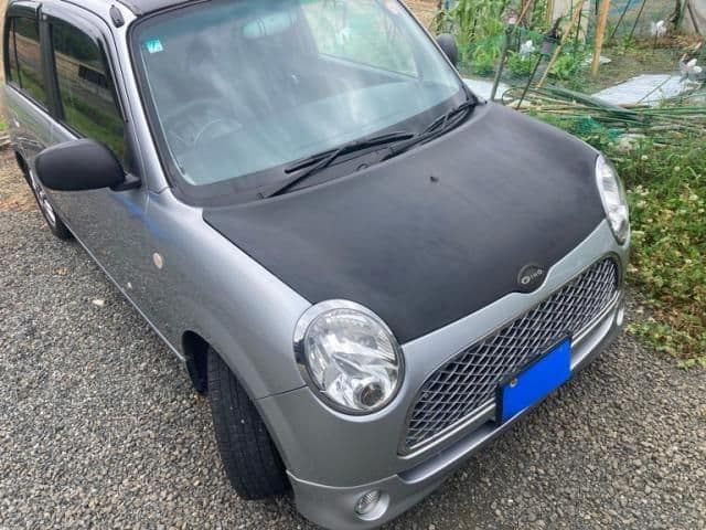 Car thumbnail 3