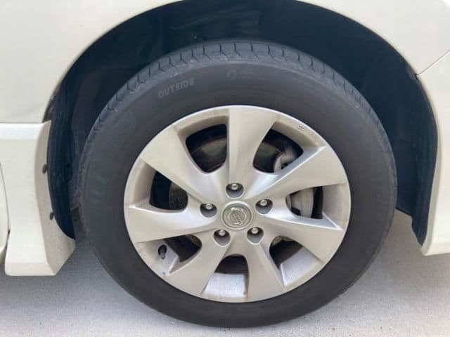Car thumbnail 4