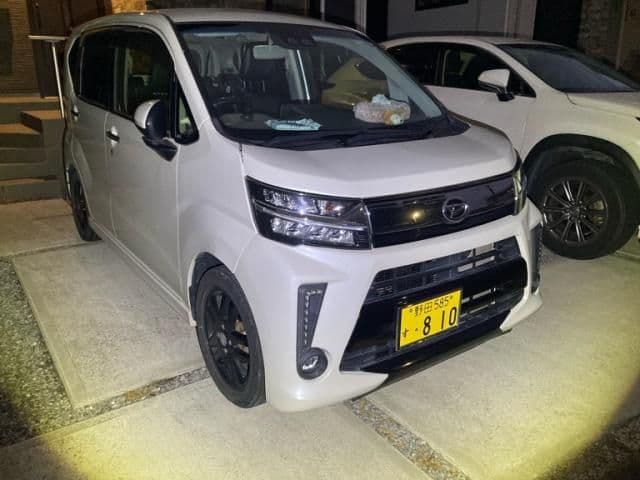 Car thumbnail 3