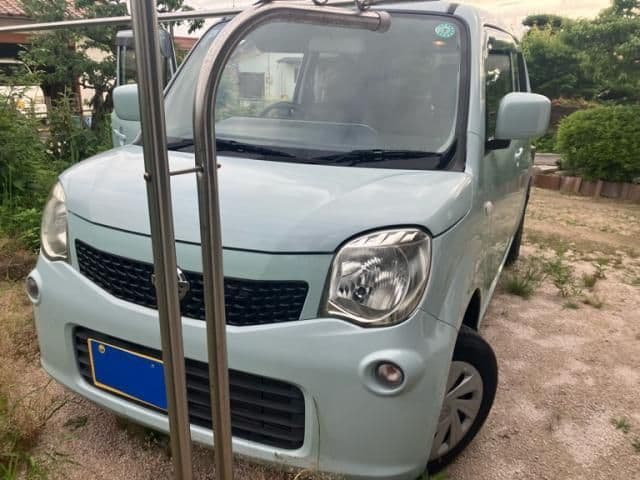 NISSAN